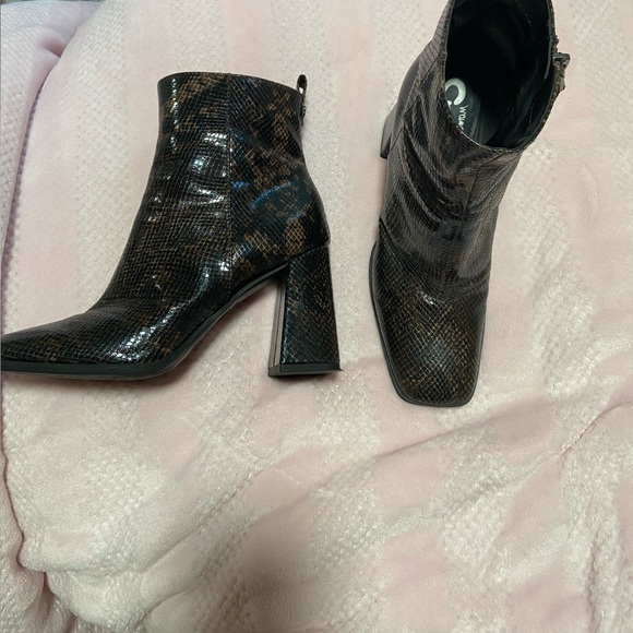 Snake Booties - Picture 3 of 3